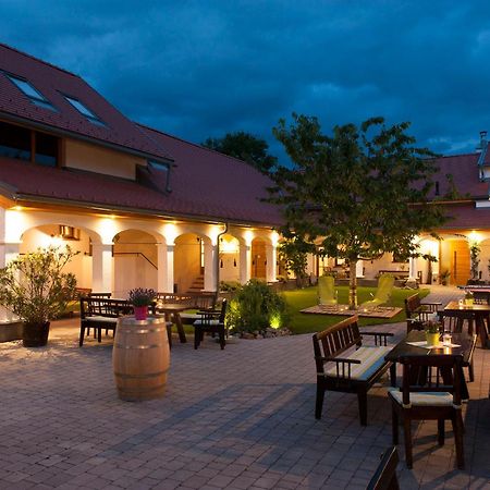 Winzerhof Kiss Hotel Nyulas Kültér fotó