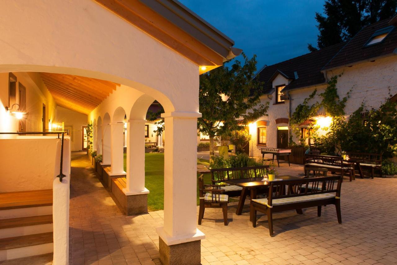 Winzerhof Kiss Hotel Nyulas Kültér fotó